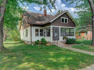 321 7th St, River Falls, WI 54022