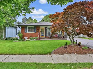 14 Waxwing Way, Brantford, ON N3R 6G1