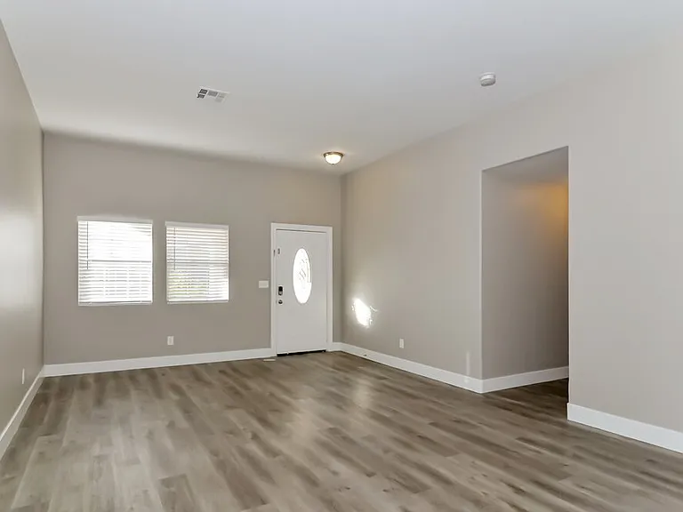 156 Camino Capri — Photo 4