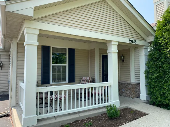 39618 N Cambridge Blvd, Beach Park, IL 60083