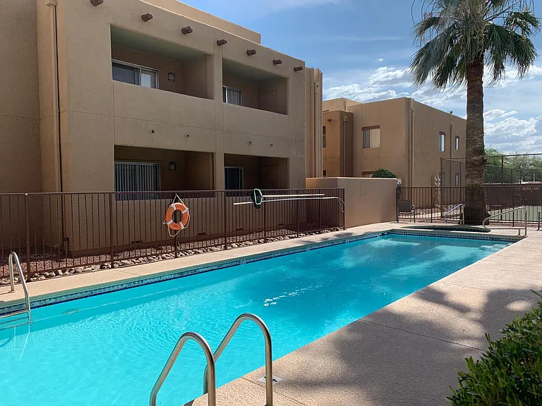 1810 E Blacklidge Dr #718 — Photo 27