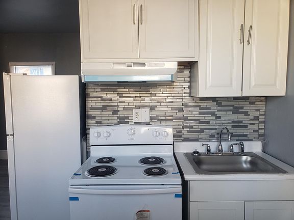 4th image of 111 S Main St #2