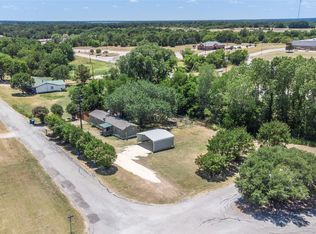 215 Longleaf St, Gun Barrel City, TX 75156