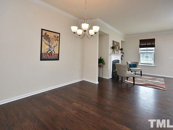 3rd image of 1108 Finch Ct
