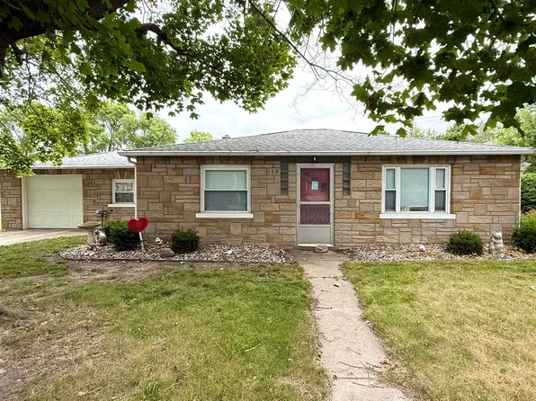 113 Auch St, Sebewaing, MI 48759