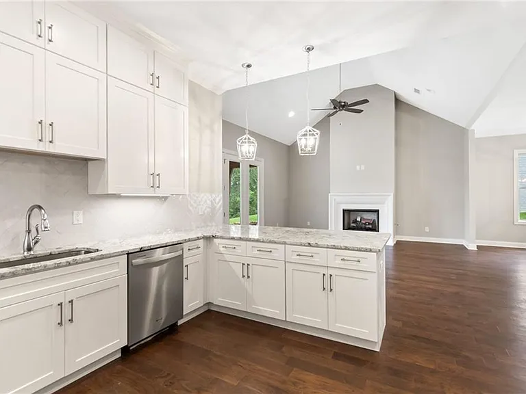 505 Bonny Glen Rd — Photo 8