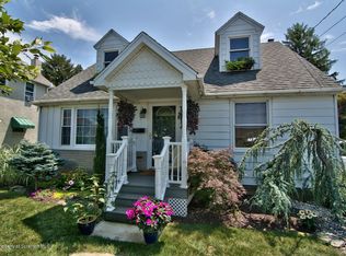 218 Hoover St, Old Forge, PA 18518