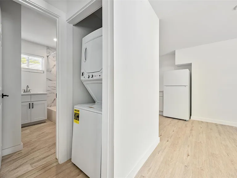 6811 Del Rio St #2 — Photo 13