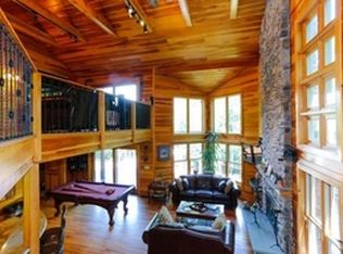 43 Stonegate Ct, Kent Lakes, NY 10512