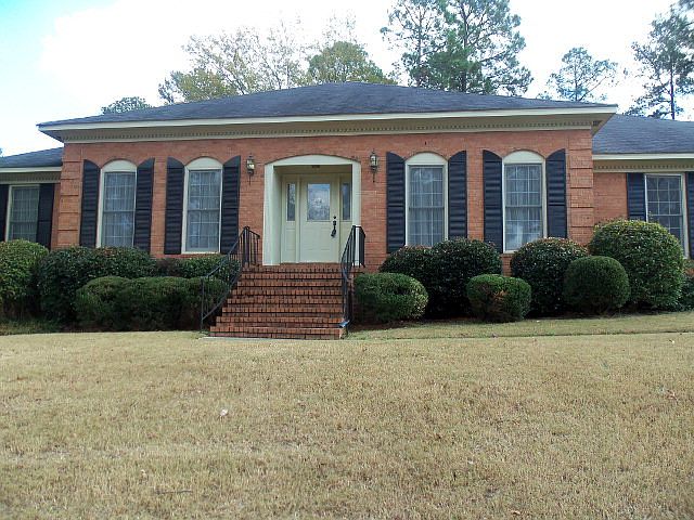 1st image of 4133 Knollcrest Cir N