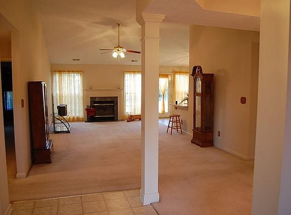 3rd image of 128 Kenton Ct