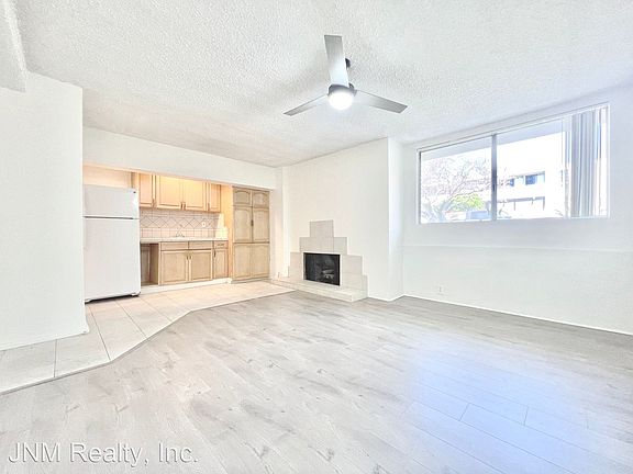 4th image of 11926 Dorothy St #1A