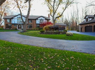 7355 Quaker Rd, Orchard Park, NY 14127