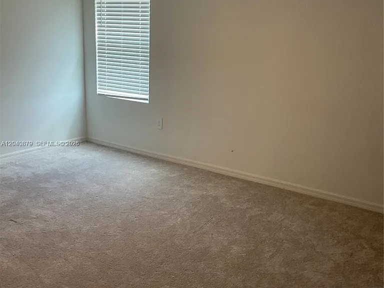 19619 Fairhill Ct — Photo 15