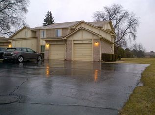 45300 Manor Dr, Shelby Township, MI 48317