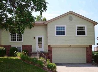 15281 Wirt St, Omaha, NE 68116