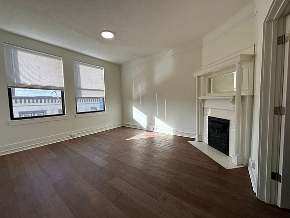 5th image of 2378 Park Ave #15