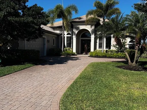 9921 Carnoustie Pl, Bradenton, FL 34211