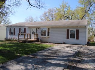 8545 Barnett Ave, Kansas City, KS 66112