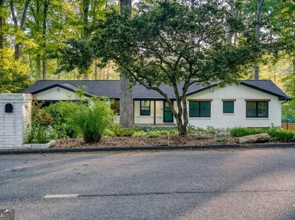 1832 Lake Lucerne Dr SW, Lilburn, GA 30047