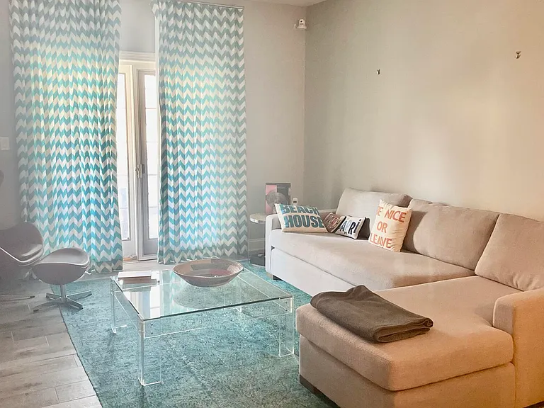 15 Riviera Dr — Photo 7