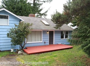 17024 8th Ave NE, Seattle, WA 98155