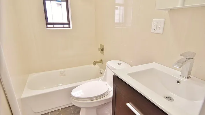 Sold by Park Property Advisors | media 19