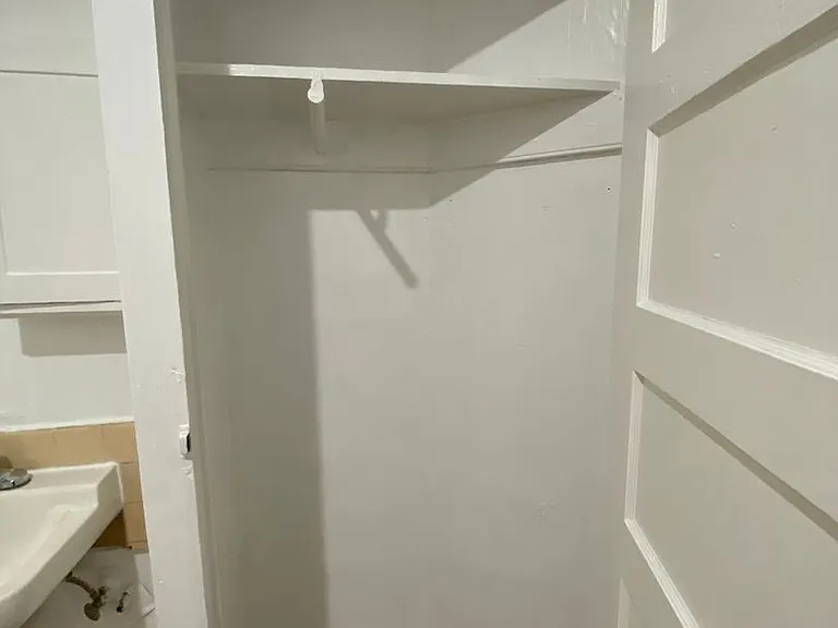 833 Kearny St #31 — Photo 6