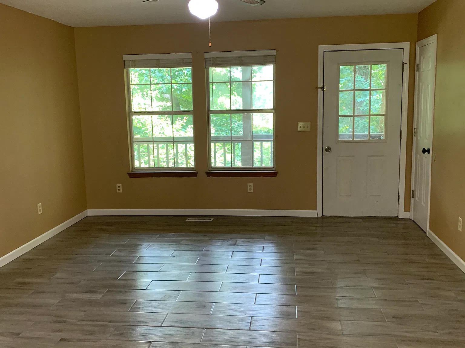 3 bed, 1248 sqft, $1,450 — Photo 4