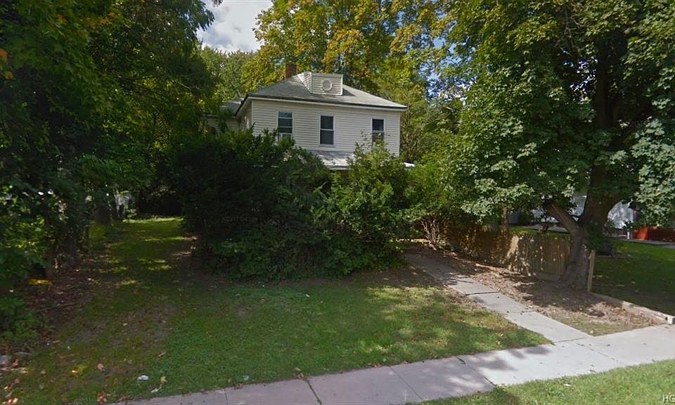 1st image of 15 Franklin Ave