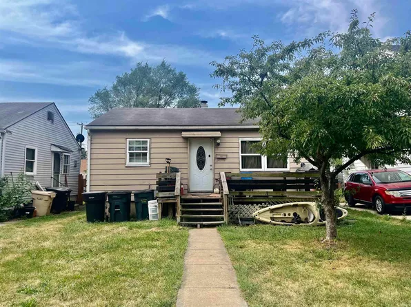 829 S Lake St, South Bend, IN 46619