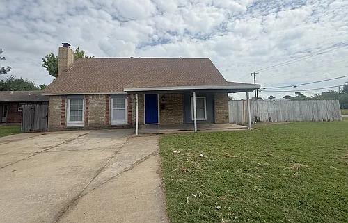 301 NW 84th St Photo 1