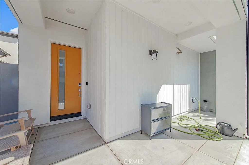 3 bed, 1613 sqft, $5,900 — Photo 4