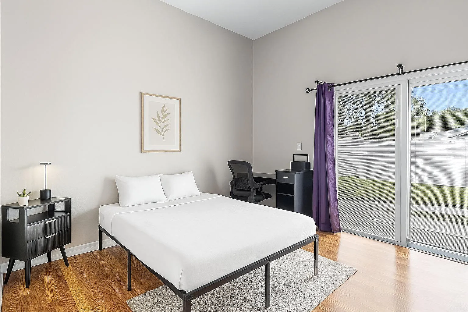 4 bed, 3.0 bath, 2540 sqft, $936 — Photo 1