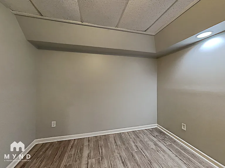 2708 Laburnum Dr — Photo 17