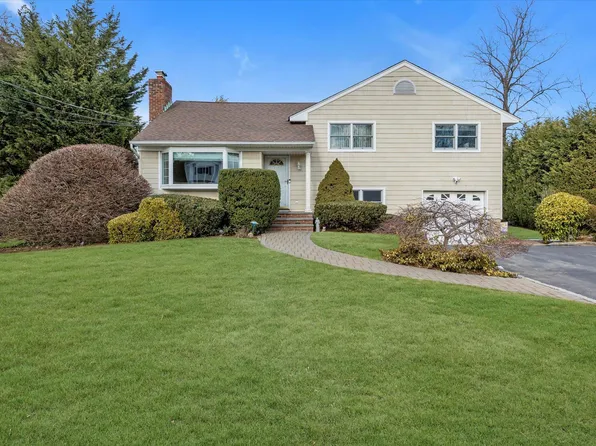 9 Rupert Place, Melville, NY 11747