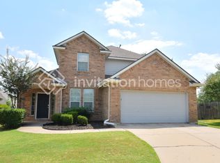 8749 Lariat Cir, Fort Worth, TX 76244