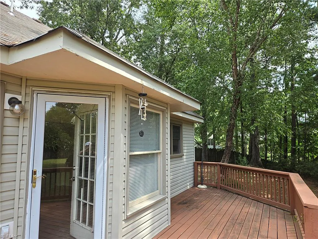 5 bed, 14.0 bath, 2800 sqft, $3,085 — Photo 4