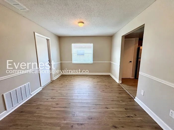 4708 Harwich St — Photo 8