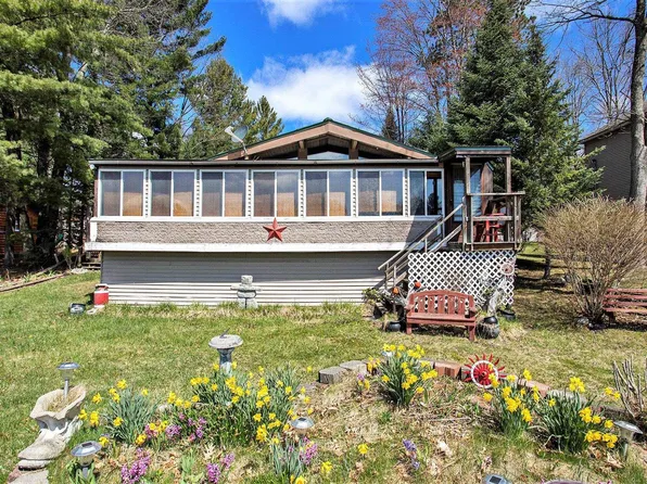 10297 Toohy Trl, Harrison, MI 48625
