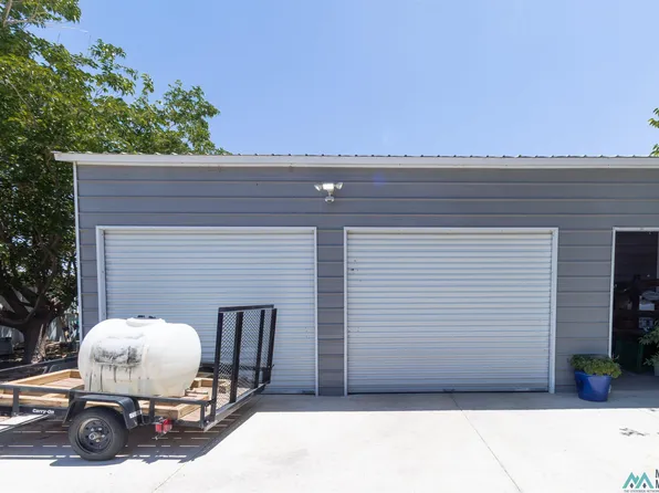 1509 Papershell Rd, Carlsbad, NM 88220