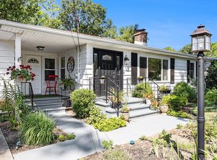 208 S Barker St, New Buffalo, MI 49117