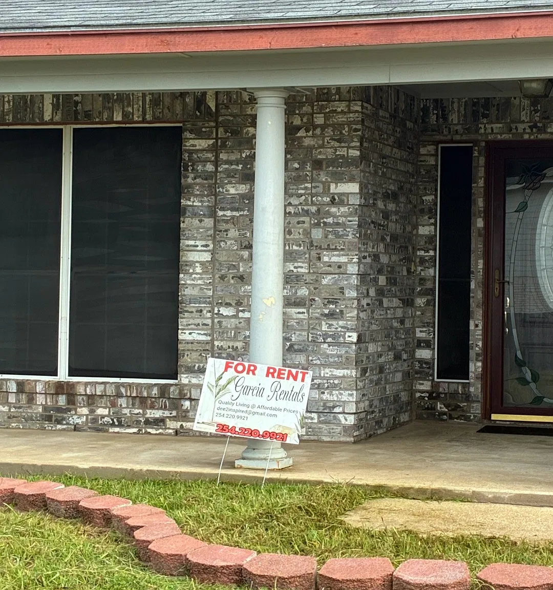 5 bed, 3411 sqft, $2,600 — Photo 1