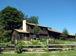 528 Old Lake Road, Poultney, VT 05764