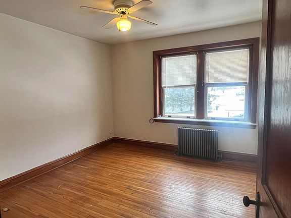 4th image of 406 Washington Ave APT 4