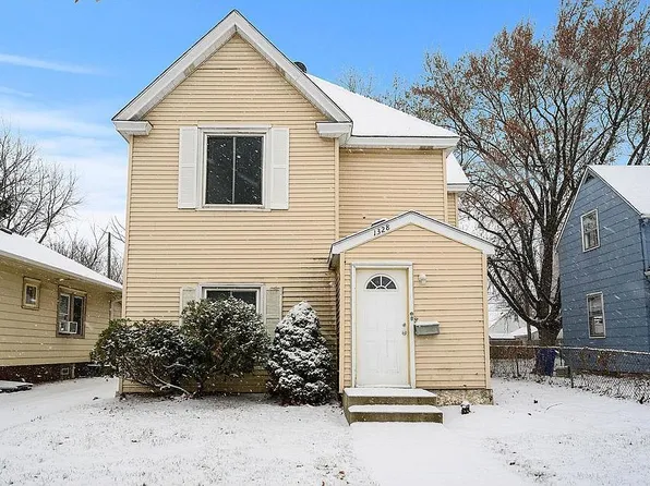 1328 Hewitt Ave, Saint Paul, MN 55104