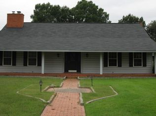 1822 Fairway St, Stuttgart, AR 72160