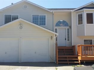 9744 57th Ave S, Seattle, WA 98118