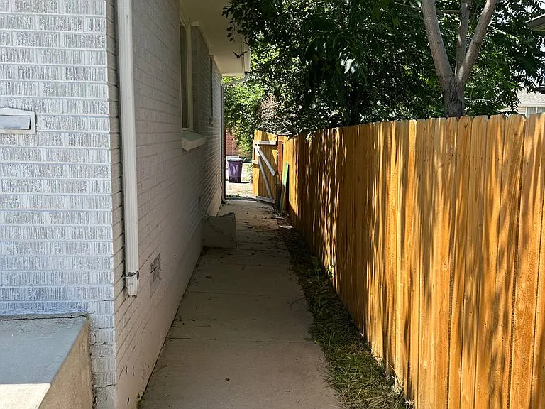 3365 N Jasmine St — Photo 17