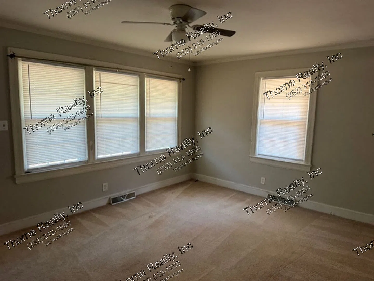 3 bed, 1.5 bath, 1204 sqft, $1,095 — Photo 2